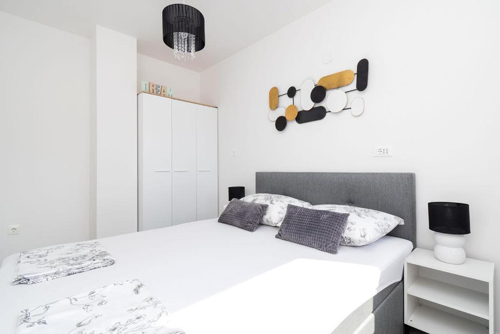 Apartments Grubisic - Sibenik - Parking Included Exterior foto
